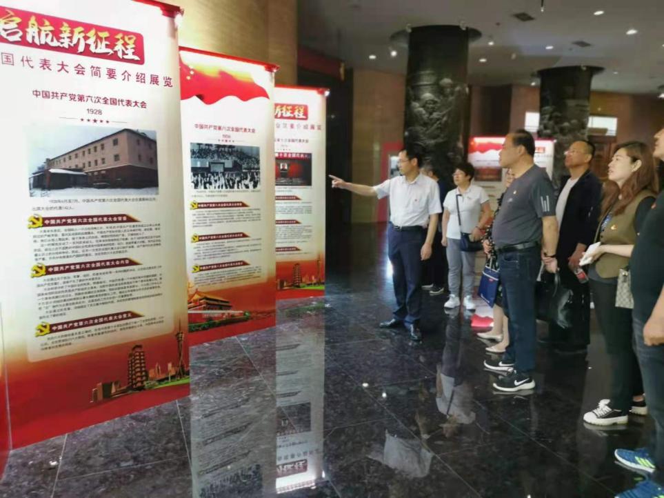 说明: C:\Users\hp\Desktop\035d318ad9c5069c031d17e172e7cbc.jpg